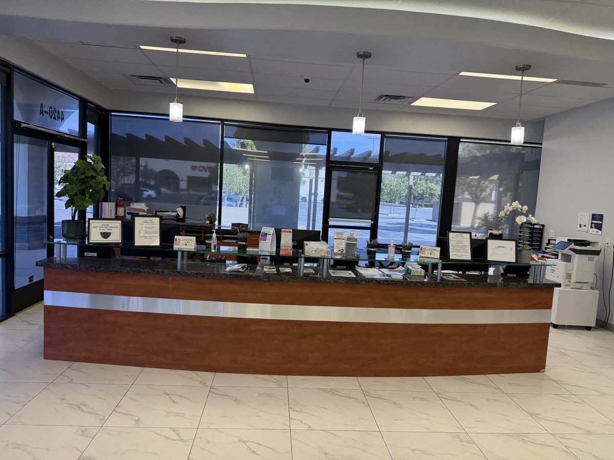 coffee-rd-front-desk